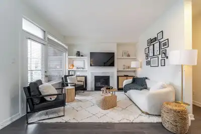 Image de Luxury Urban Townhome