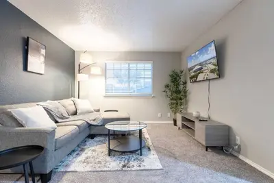 Image de Clean & New 1 Bd - 2 Min Walk To At&T Stadium