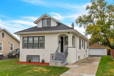 Image de Extended Stay Maywood 4br Home w/ Pool Table