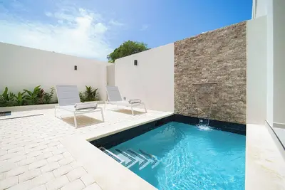 Image de New villa with plunge pool, 3 mins to beach - Sorrento 10 (2 bed)