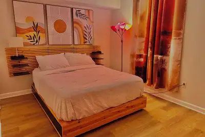 Image de Charming Private Bedroom + Living Room \n- 3 Min to Unc Charlotte