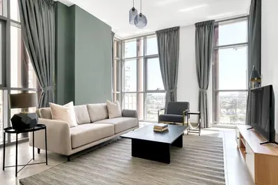 Image de Blueground | Jaddaf Waterfront, pool, nr Dubai Creek