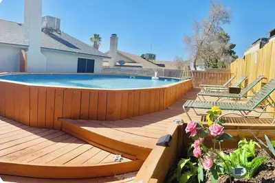 Image de Renovated 4br Las Vegas Home Private Pool, Bbq Ping Pong Parking 20 min to Strip