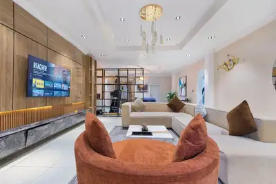 Image de 3bed in Lekki Phase 1 - 24/7 Power, Pool, Mini-Gym