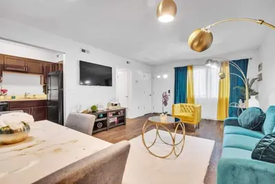 Image de 2 Large Bedrooms | Artistic Flair | Spacious