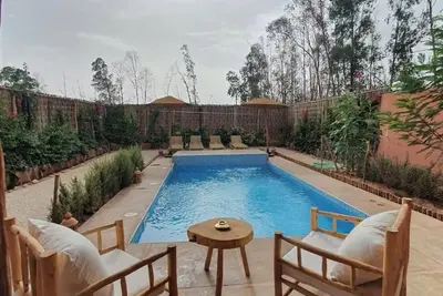 Image de Villa piscine privée sans vis à vis \n9 minutes du centre