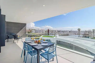 Image de Fabulous Marina View Apartment (Cd4-3a)