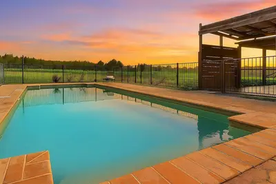 Image de Stay at Shiraz Summar