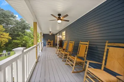 Image de Brand New Build - Farm - Near Lake - Pet Friendly - Hot Tub