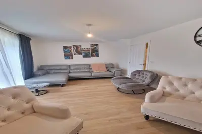 Image de Modern 3br Home near Nec & Airport w/ Free Parking