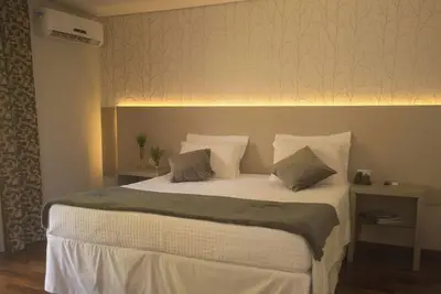 Image de Spacious Two Rooms w/ Garden Views and Pool – Close to Bird Park