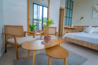 Image de A hidden gem in Sta. Rosa Laguna; experience comfort in style.