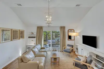 Image de Magnolia Escape – Modern Comfort Near Savannah