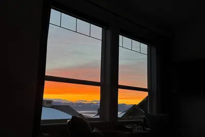 Image de The Hibernation Lodge Ski In/Out Big White