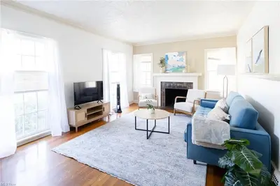 Image de Charming 1st Floor Shaker Heights 2br, 1ba apartment beautifully furnished.