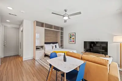 Image de Downtown Austin Stay | 2 Units | Near Austin Convention Center & Dining