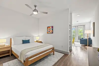 Image de Downtown Austin Apartment w/Kitchen & Workspace – Ideal for Long Stays | 2 Units