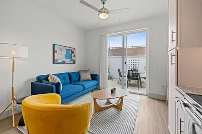 Image de Streamlined Urban Apartment Near Moonshine Grill | Perfect for Sightseeing