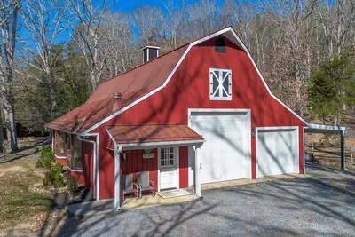 Image de Riverfront country setting