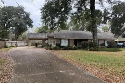 Image de Lovely 3-bedroom house in charming Satsuma.