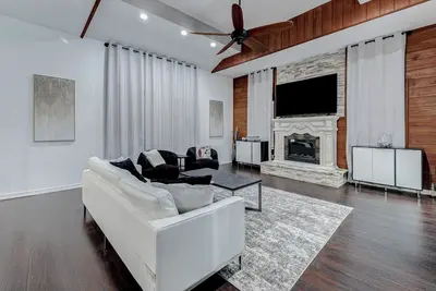 Image de Spacious Houston Retreat, 17 Mins to Downtown, Perfect for Groups & Celebrations