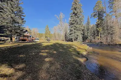 Image de Bright & Airy Modern Home on the Florida River with Large Yard and Porch