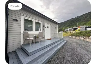 Image de Modern family house