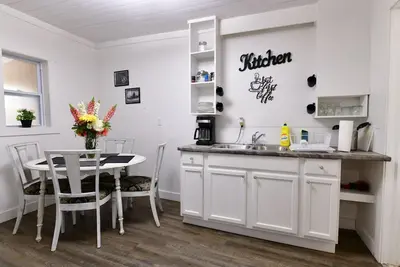 Image de 706# Two-bedroom apartment near the border tunnel