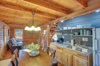 Image de Access to Community Marina! Lake-View Murray Cabin