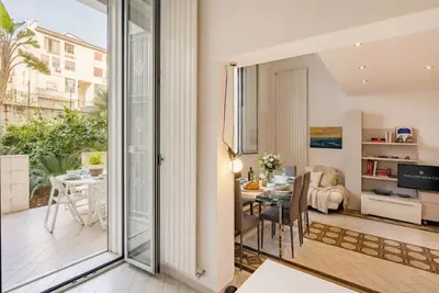 Image de Lemon Tree House Simple and Peaceful