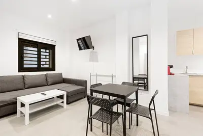 Studio '4' avec terrasse partagée, Wi-Fi et climatisation