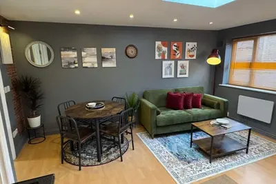 Image de Cosy one-bedroom stay steps from shops and transport