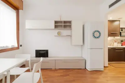 Image de GuestHost - Comfortable 50 square meters apartment, perfect for four people, located on the second floor of a building with a lift (Not suitable for disabled guests). The property is located in the Città Studi neighborhood and is close to the Polytechnic