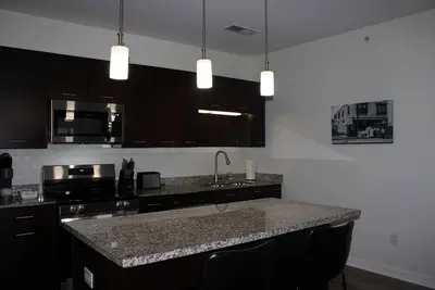 Image de Luxury 2br with Pool Access