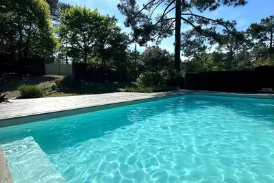 Image de Villa calme à Piraillan avec piscine chauffée