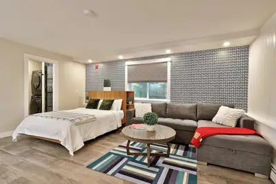 Image de Modern Studio for 4 Near Killington w/ Fireplace, Pool & Ev Charger