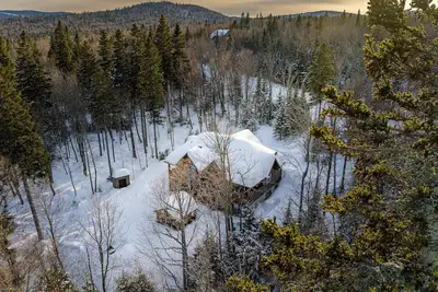 Image de La Faune - Grand refuge familial - 2 spas & vue forêt
