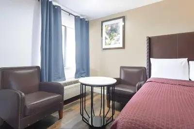 Image de Oyo Value: 2 Full Beds Non-Smoking, Great Location.