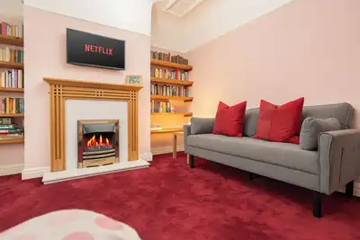 Image de Music Lovers | Piano | Pets Ok & Driveway Parking