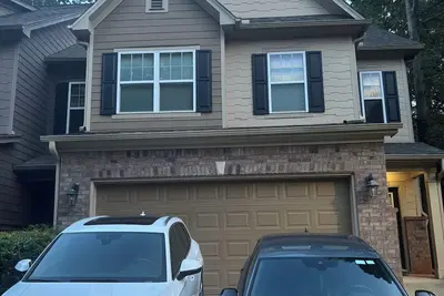 Image de Charming & Relaxing Home 20 mins outside of Atlanta. 15 mins from Truist Park.