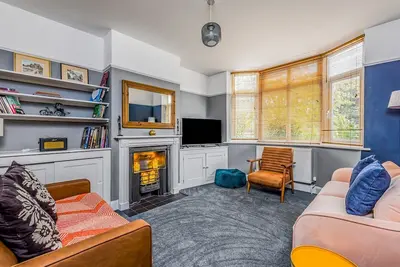 Image de Charming Family Home with Parking | Pass The Keys