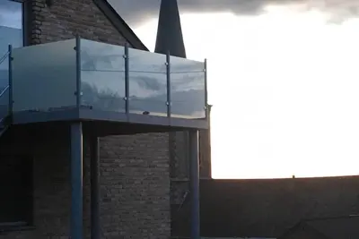 Image de Gite Le Clocher. Appartement complet avec vue sur la campagne.