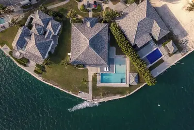 Image de Bimini Breeze Villa • Luxury Oceanfront Stay