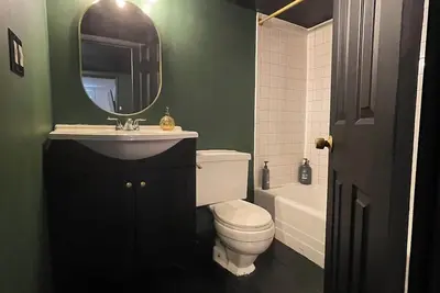 Image de Serene 2-bedroom cottage with Ac/Heat with mountain views