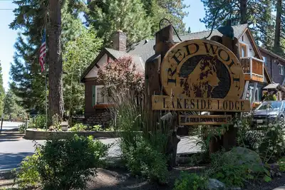 Image de Red Wolf Lakeside Lodge