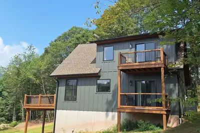 Image de Modern / Private cabin near Bedford Pa.