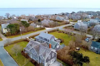 \"Third Wish\"- Newly rennovated home in Sconset