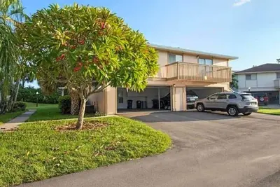 Image de 2-Bedroom, 1. 5-Bath Condo