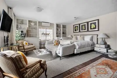 Image de Timeless Carriage House Stay in Old Town, Alexandria