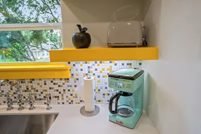 Image de Mid-Century Mod-Pad @ East Downtown